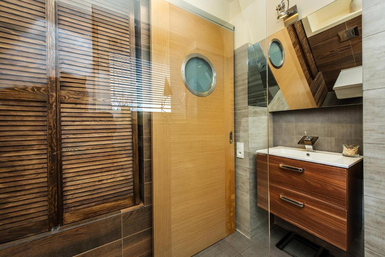 Apartament Debnicki Daire Krasków Dış mekan fotoğraf